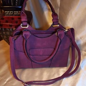 ⚘Cute hand carry bag or cross body NWOT